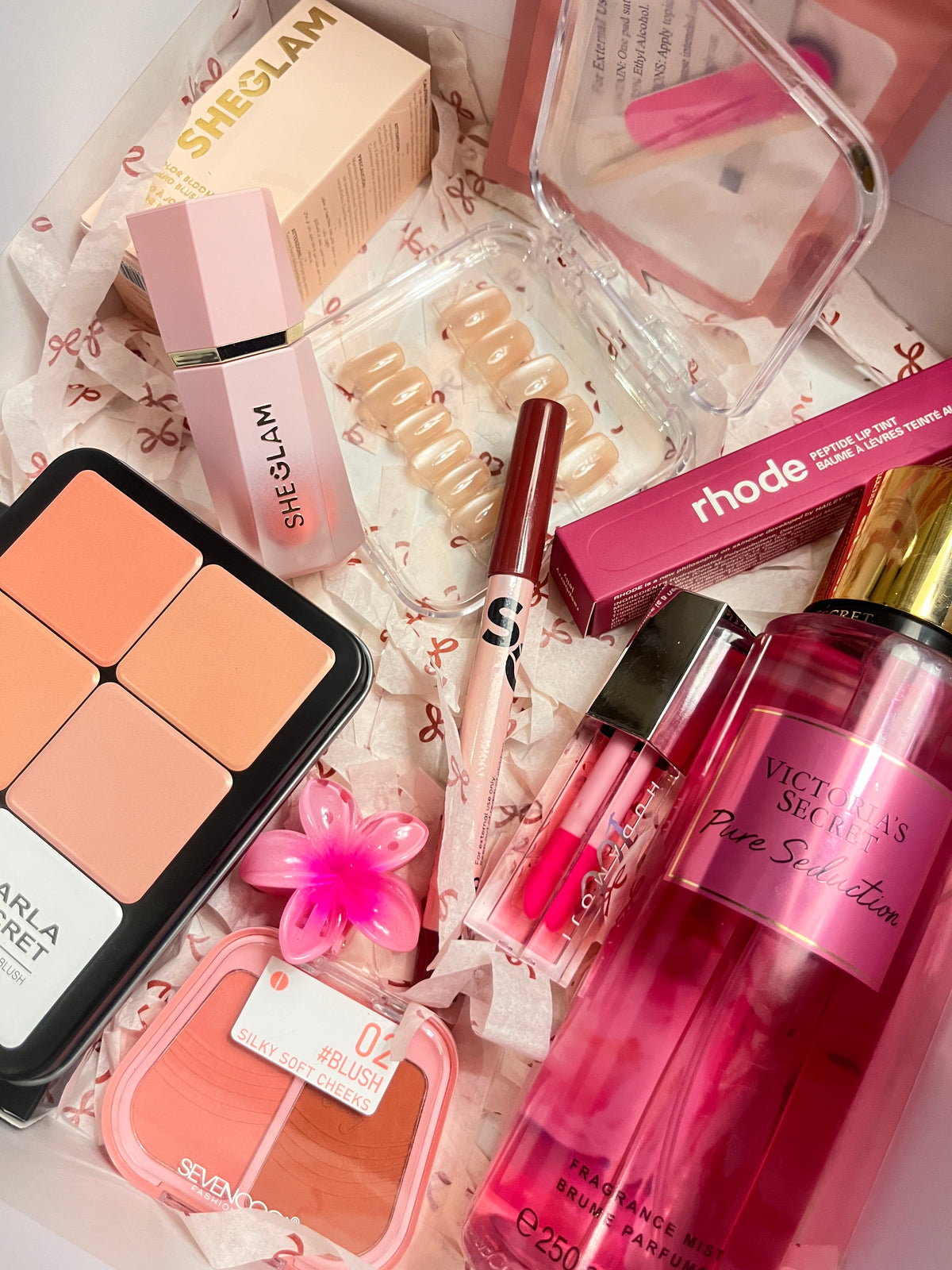 Pink themed makeup box for her๐๐ธ